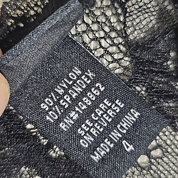 Torrid Black See Through Lace Dolman Top Womens Plus Size 4X - Picture 10 of 10